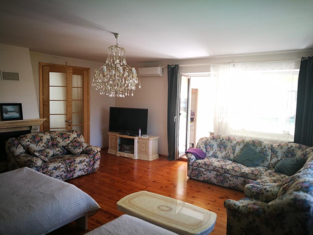 Готель Irena Family House Вільнюс Екстер'єр фото